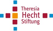 Logo der Theresia Hecht Stiftung mit farbigen Quadraten und rotem Schriftzug auf weißem Hintergrund